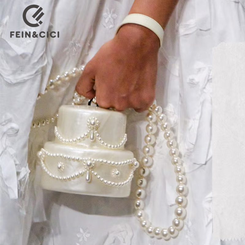 Cake shape clutch bag acrylic  - Evening Bag Beaded ulasan dan harga